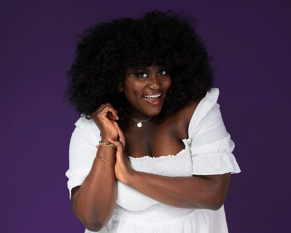 Lupta cu kilogramele si presiunea sociala - Danielle Brooks